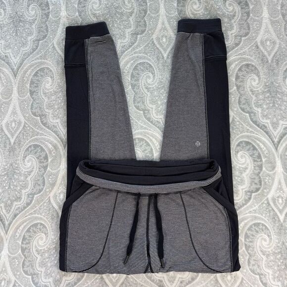 Womens Lululemon Base Runner Pant III - Picture 3 of 6